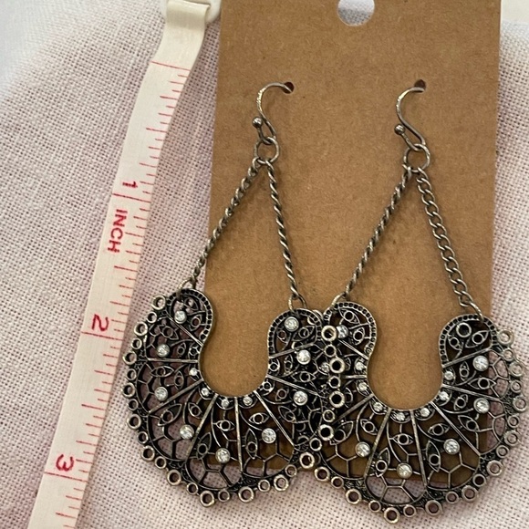 💐5/25 large bold rhinestone statement silver tone chain teardrop earrings - Picture 6 of 7